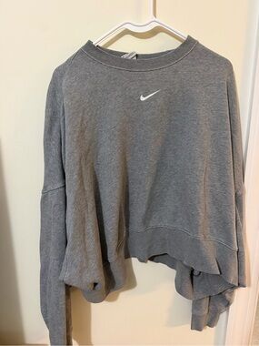 Nike Women's Heather Gray Cropped Crew Sweatshirt with White Swoosh